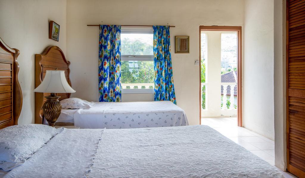 Hotel Culture House Basseterre Esterno foto